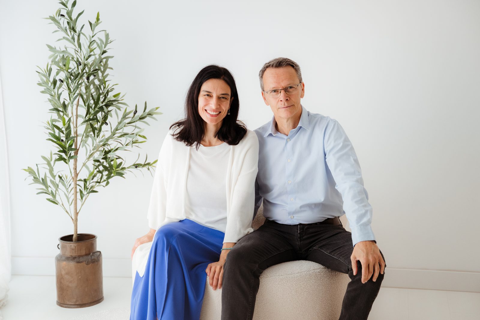 Cristina y Pierre, Human Organizations